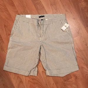 Gap Seersucker Bermuda’s. Never worn!